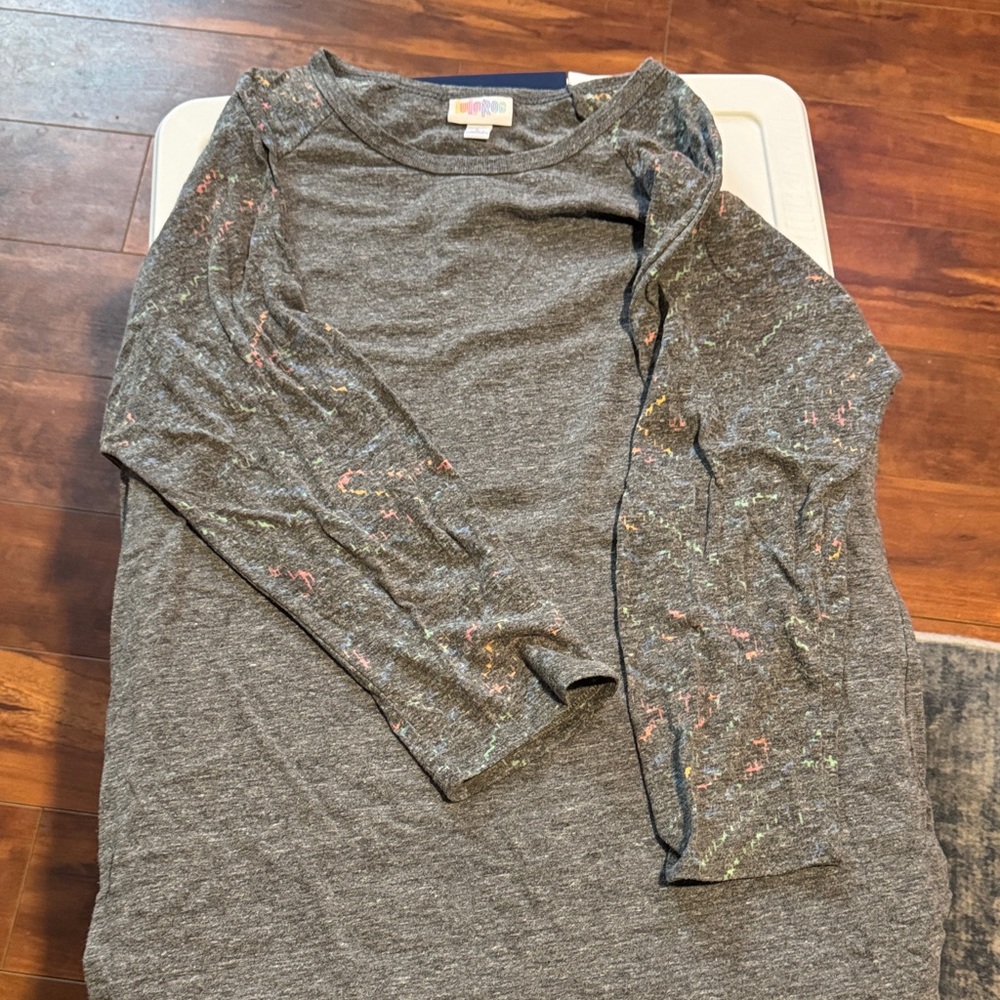 Gray Long Sleeve Top with Multicolor Speckles